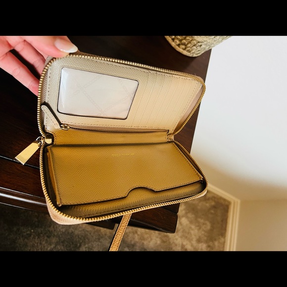Michael Kors Wallet - Picture 3 of 3